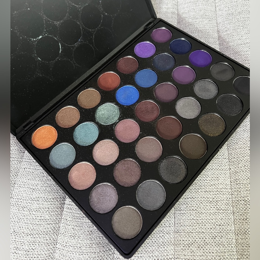35OS and 35D Morphe Eyeshadow Palette Bundle!